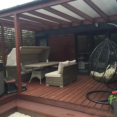 Sunrelax Z Jacuzzi Niedaleko Suntago Semesterbostad Korytow